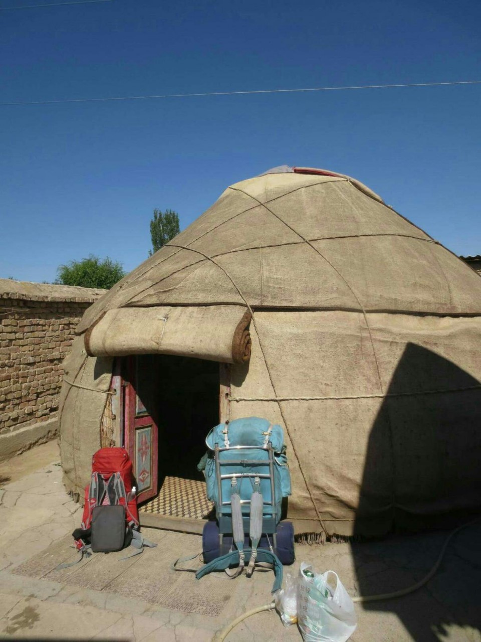 Kyrgyz yurt backpacking