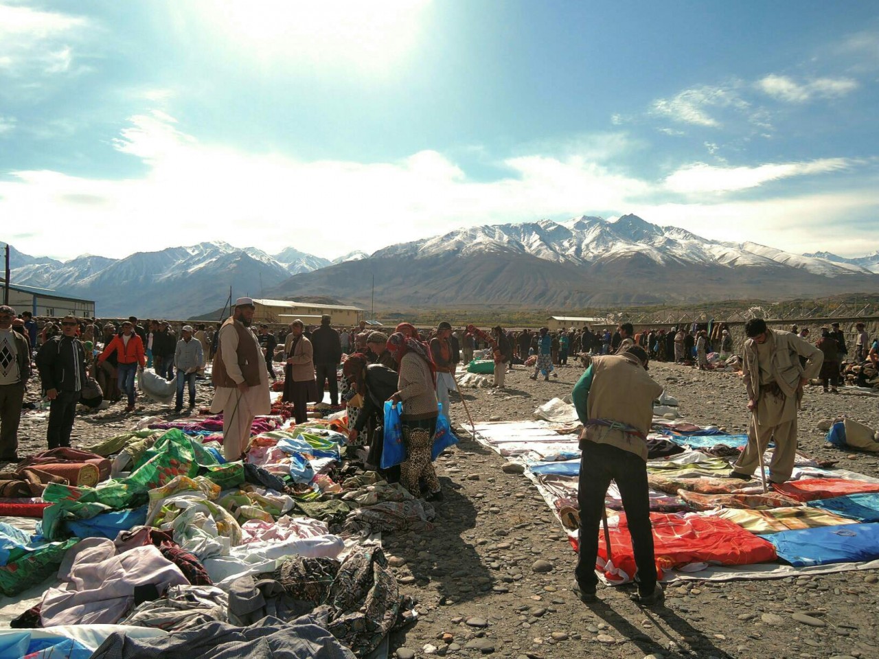 Ishkashim border market