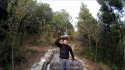 Wu Wei Si - Carrying Rocks